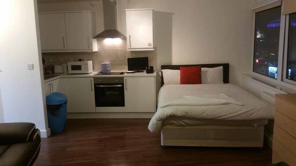 City House Ілфорд Номер фото